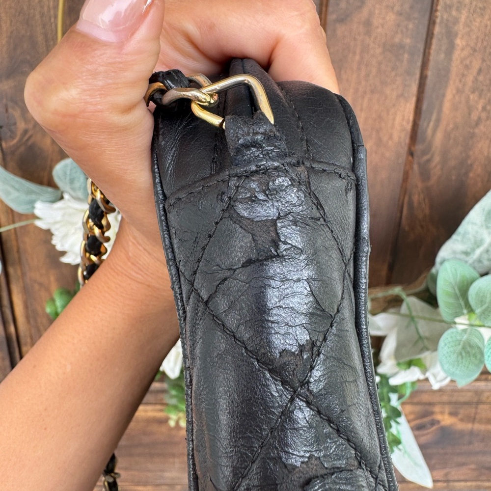 CHANEL Black Quilted Camera Bag with Iconic CC Logo - Picture 3 of 16